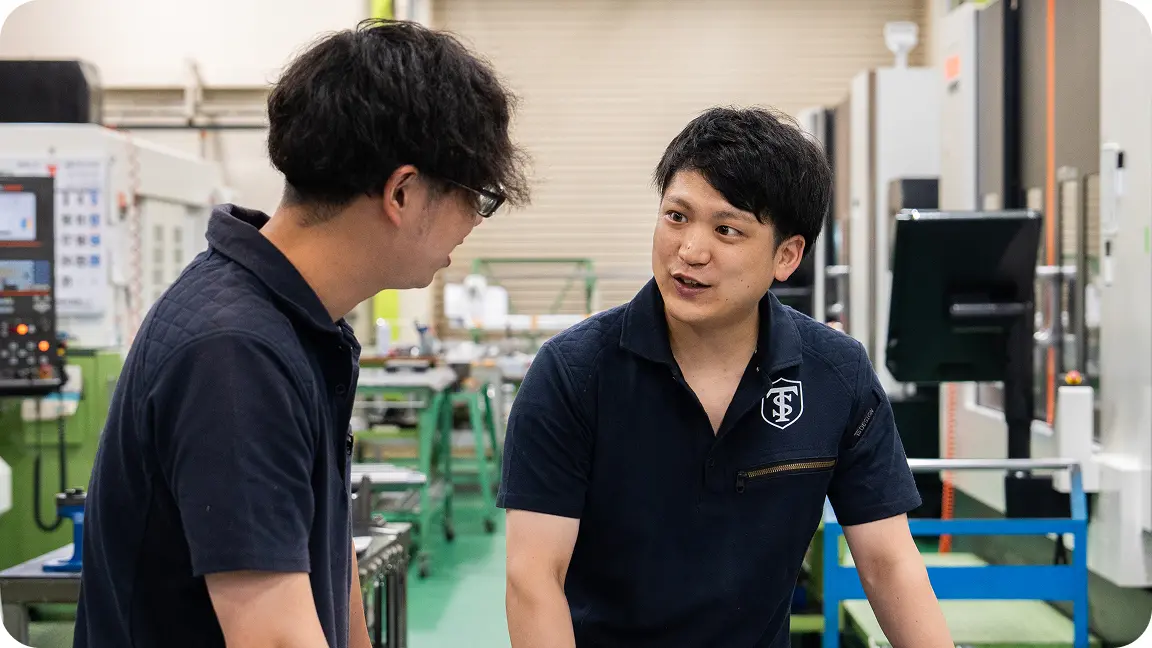 O.TとY.Tが話している様子