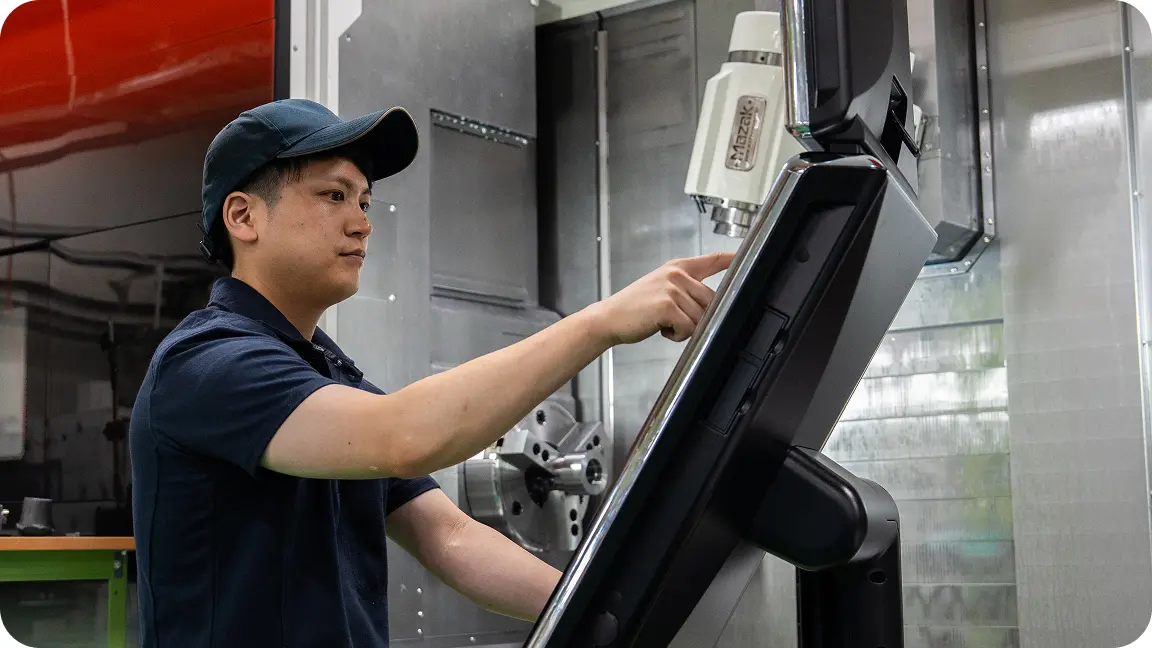 I.Tが作業をしている様子