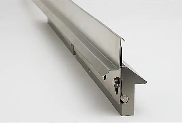 ブレード保護カバー