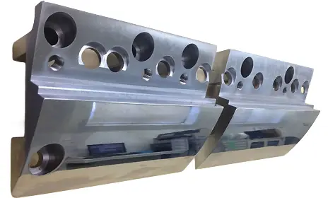 オフセット輪転機「折胴カバー」