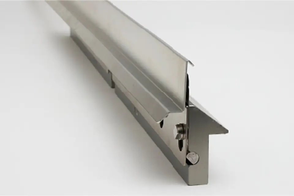 ブレード保護カバー